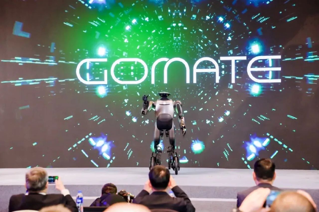 Revolutionary Humanoid Robot to Transform Car Manufacturing in China